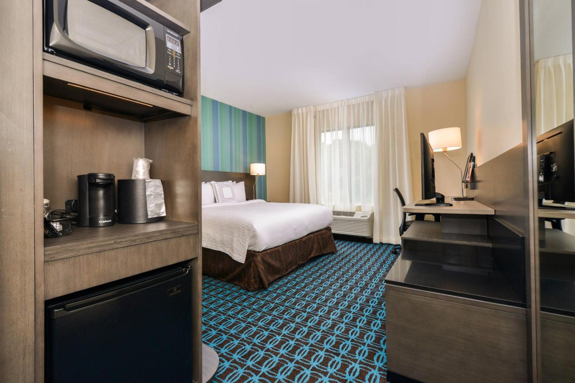 Fairfield Inn & Suites By Marriott Raleigh Кари Екстериор снимка